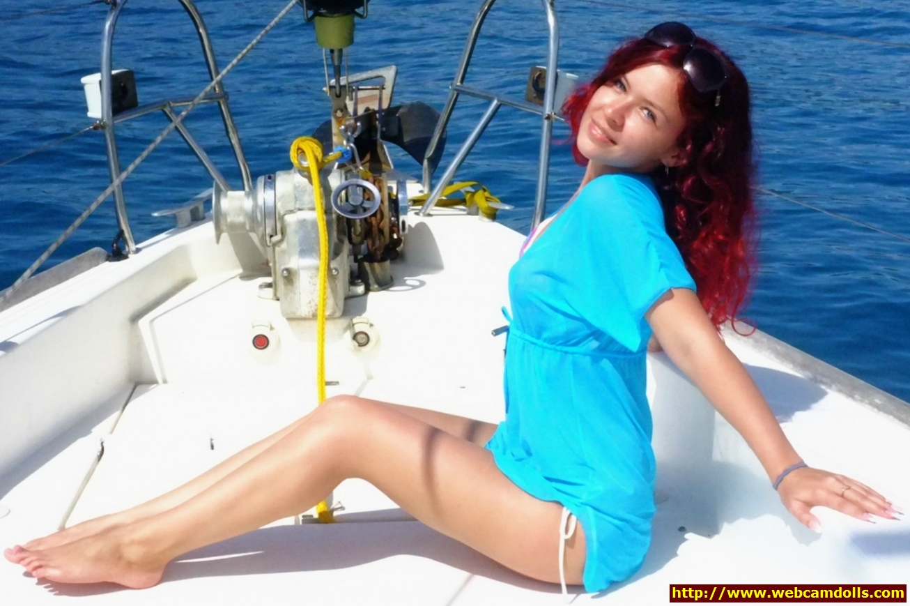SweetMissNansy Redhead Teen Girl with Bare Feet in Blue Short Dress on Webcamdolls